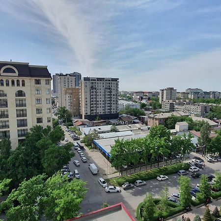 Apartment Studio With Good View Bishkek Bagian luar foto